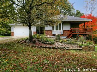 7900 Tiffany Ave NE, Rockford, MI 49341