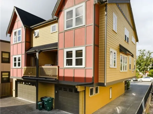 4322B Francis Ave N, Seattle, WA 98103