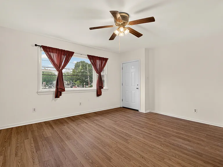 364 Princeton Ave #1 — Photo 5