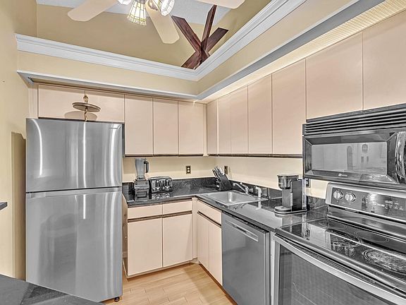4th image of 1109 Duncan Circle #202