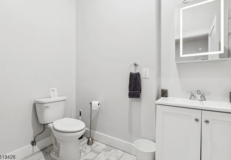 104 Fleming Ave #201 — Photo 10