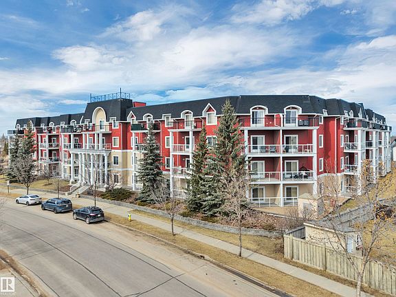 2nd image of 226 Macewan Rd SW #211