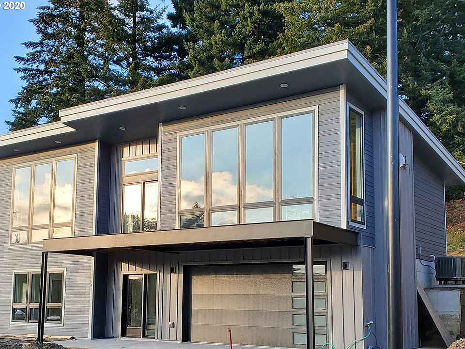 1st image of 143 NE Hemmingway Dr