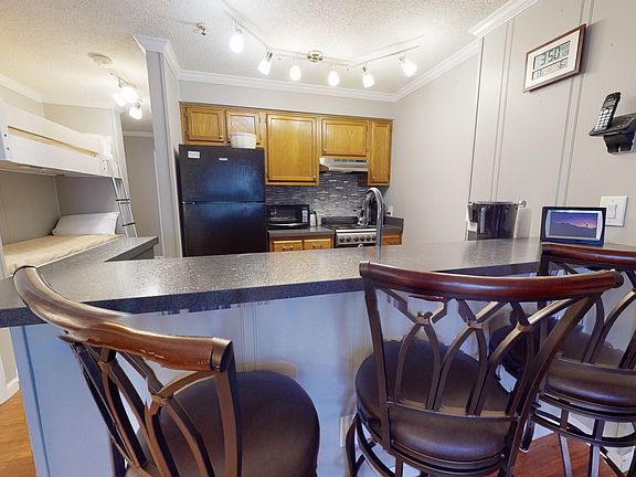 2nd image of 210B-64 Snowcrest St