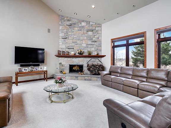 5th image of 790 Erin ROAD