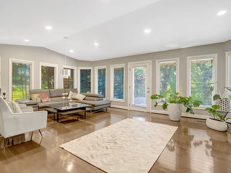 4900 Sunset Ln — Photo 33