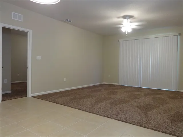 560 Loxley Ct — Photo 11