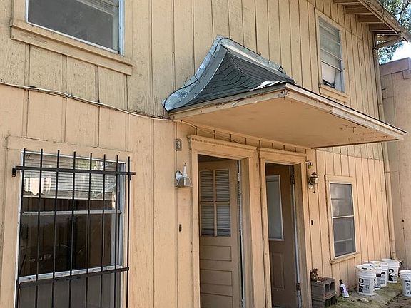 2nd image of 1115 Maverick St Unit 1