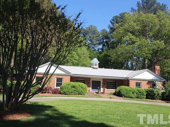 5th image of 3817 Somerset Dr