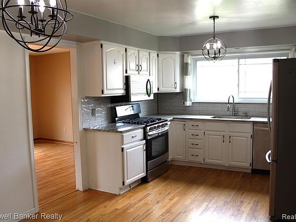 5th image of 38005 Steede Dr