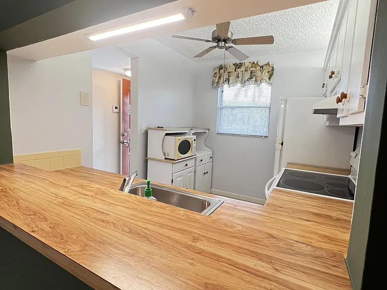 9301 Central Park Dr #102 — Photo 8