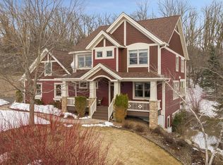 317 Meadow Ridge Ct, Hudson, WI 54016