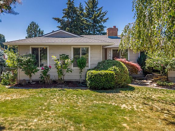 2nd image of 527 Summit Ridge Dr