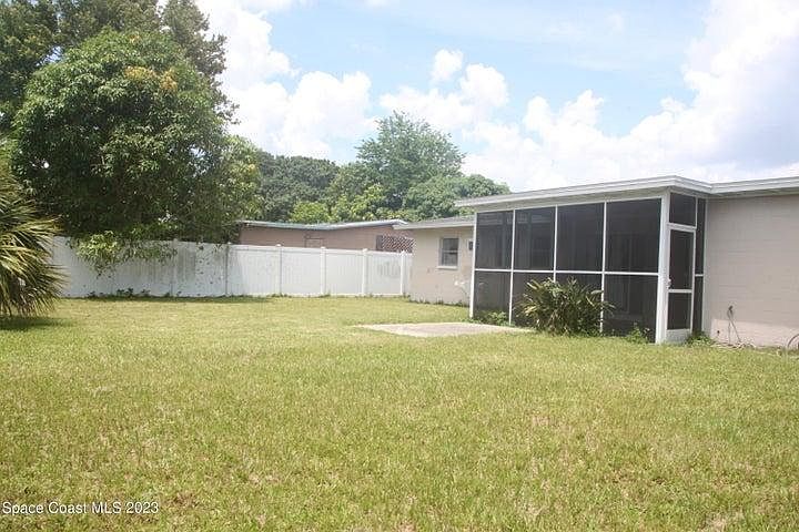 1st image of 1359 Ashwood Dr