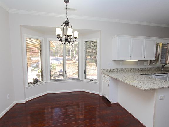 2nd image of 861 Willowood Ct