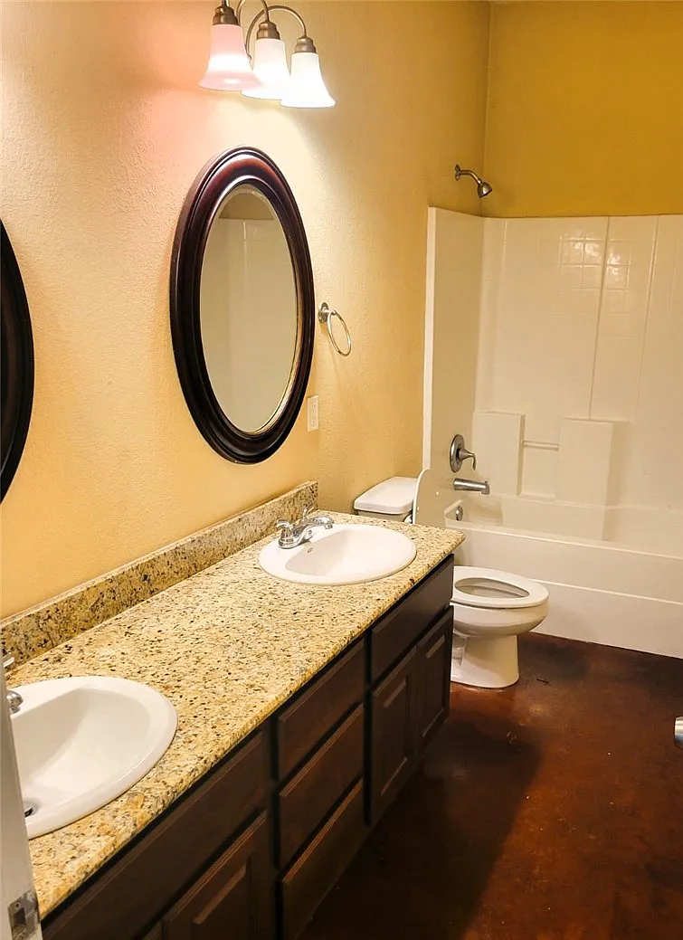 4 bed, 1715 sqft, $1,950 — Photo 4
