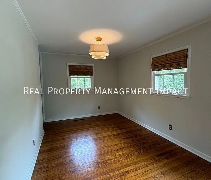 1909 Birmingham Ave — Photo 8