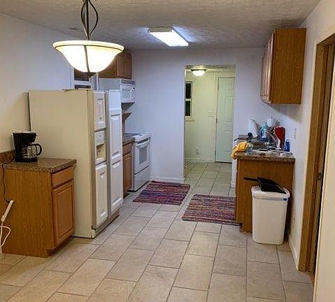 3rd image of 1213 1st Ave