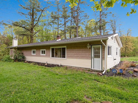 5th image of 6810 Barrett Rd