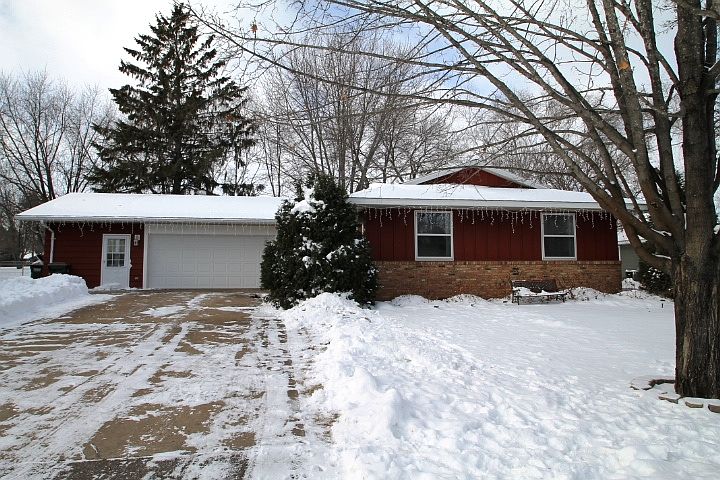 1st image of 435 Aberdeen Dr