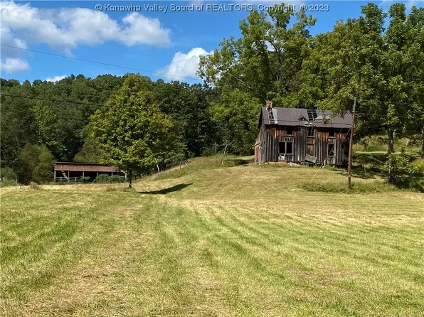 1867 Jackson Run Rd, Ravenswood, WV 26164