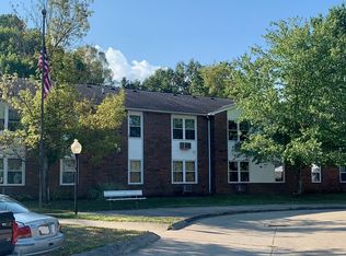 Vinton Manor, Mc Arthur, OH 45651