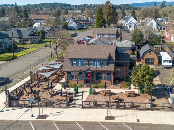 883 SW Church St, Dallas, OR 97338