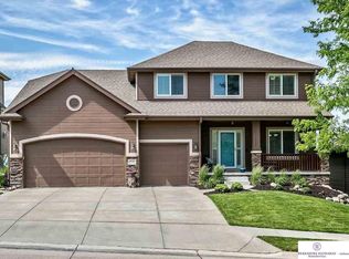 18708 Marcy St, Elkhorn, NE 68022