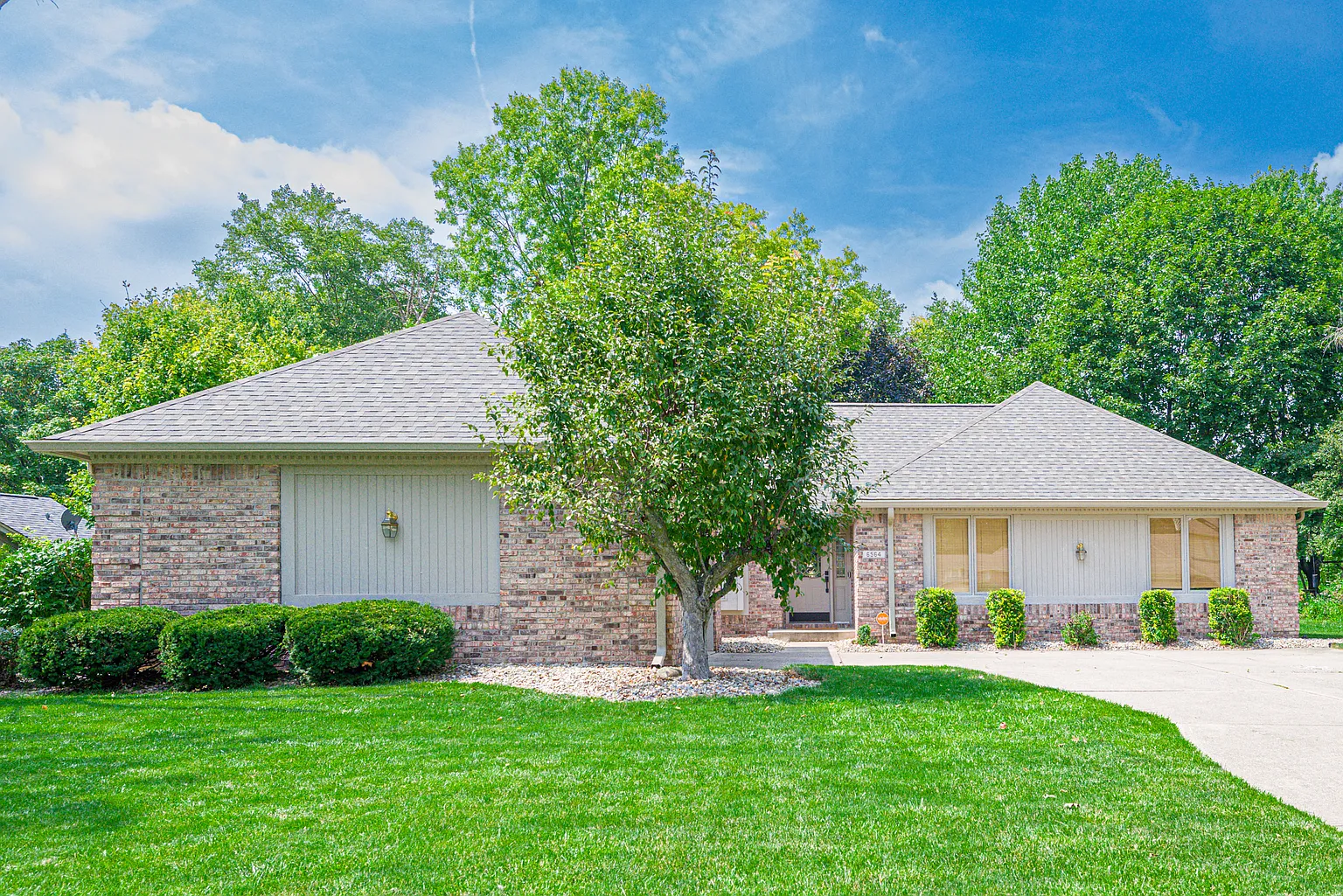 6564 Mossy Rock Ln photo 1