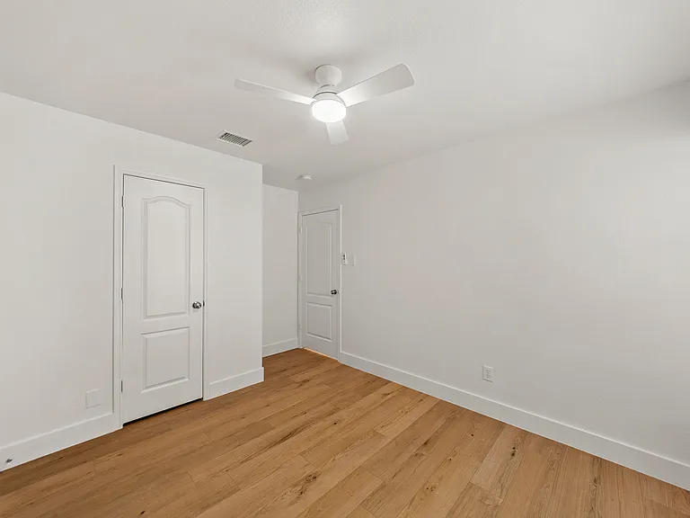 3004 Sweetleaf Dr — Photo 5