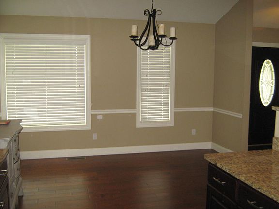 5th image of 110 Hinkle Ln
