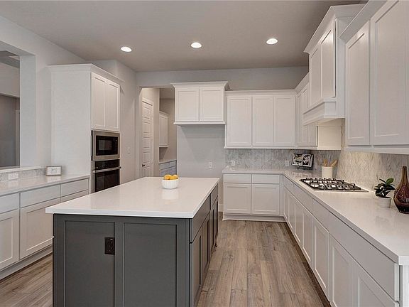 2nd image of 821 Teakmill Trl