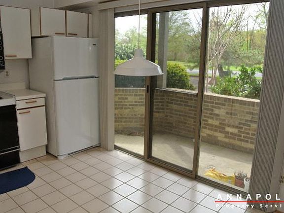 4th image of 2106 Chesapeake Harbour Dr E APT T-1