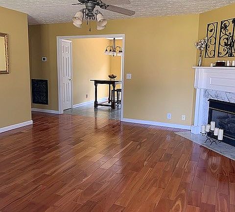 3rd image of 512 Myers Parsons Way
