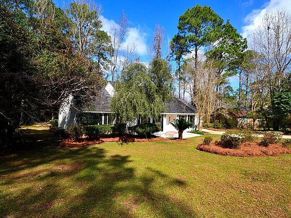 5th image of 2229 Oakgrove Cir