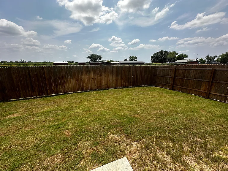 Grace Park Rd — Photo 42
