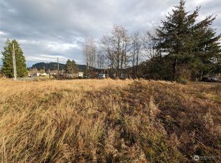 36 Sol Duc St, Clallam Bay, WA 98326