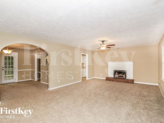 2nd image of 372 Teague Dr NW