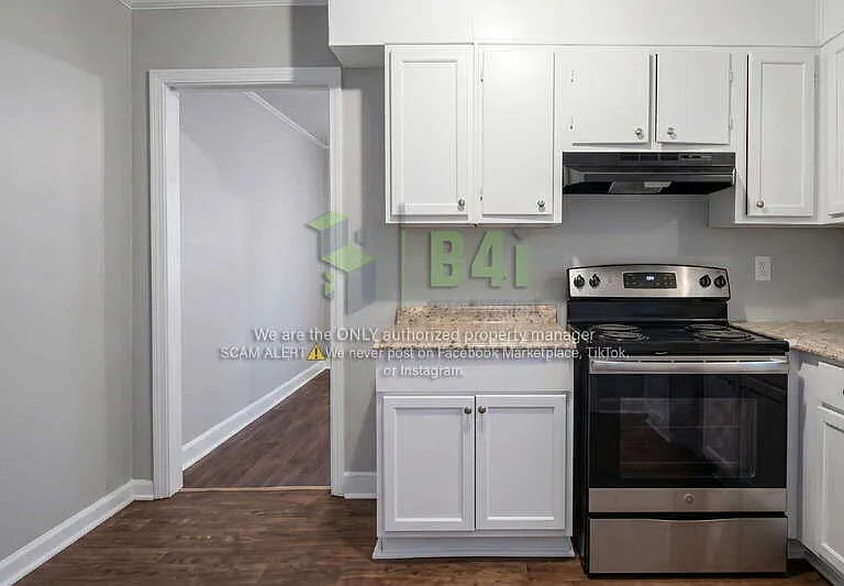 6106 Venetian Way SW — Photo 8