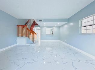 10014 Hammocks Blvd #201, Miami, FL 33196