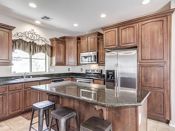 2nd image of 14081 W Country Gables Dr