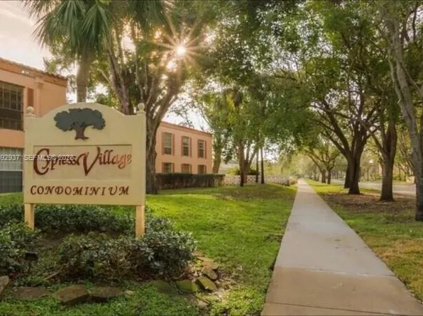 7204 Fairway Dr APT I21, Miami Lakes, FL 33014