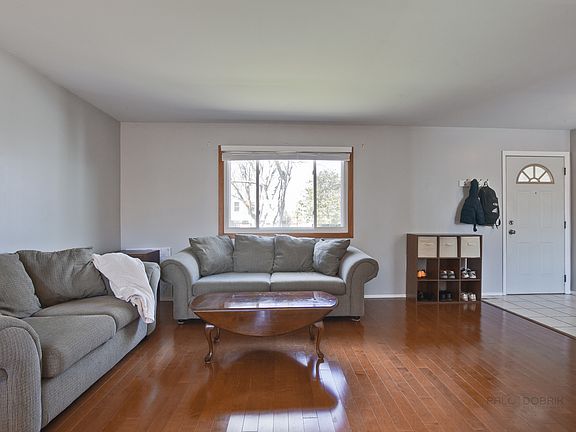 2nd image of 21 Monterey Dr