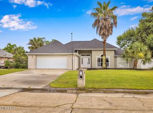 886 On The Grn, Biloxi, MS 39532