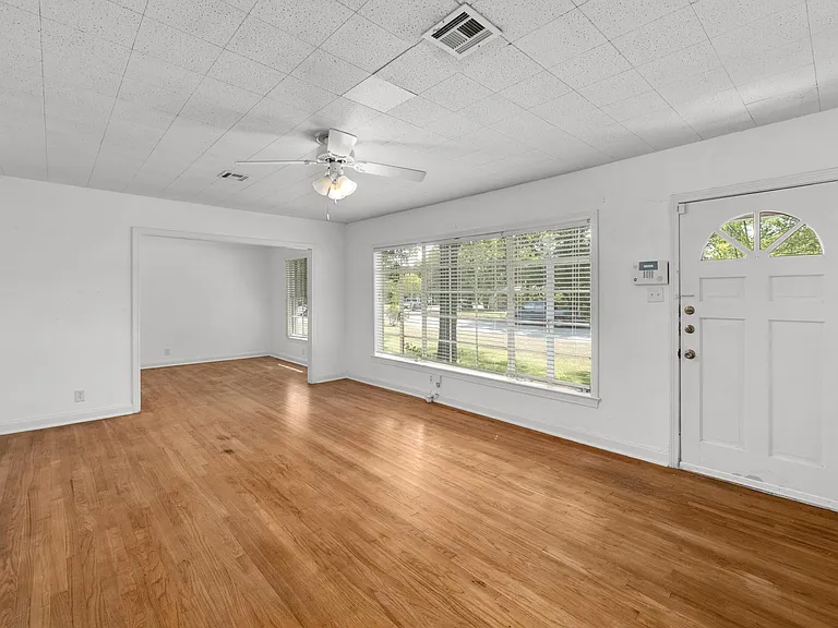 6206 Nasco Dr — Photo 4