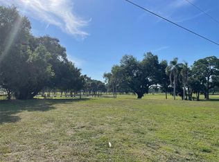 452 Magellan Dr, Sarasota, FL 34243
