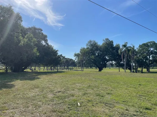 452 Magellan Dr, Sarasota, FL 34243