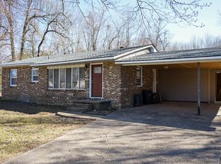 2412 Thomas St, Poplar Bluff, MO 63901