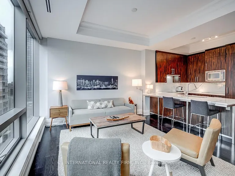 55 Scollard St #702 — Photo 9