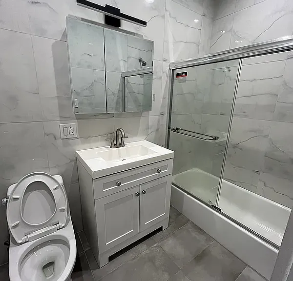 4016 14th Ave #4C — Photo 2